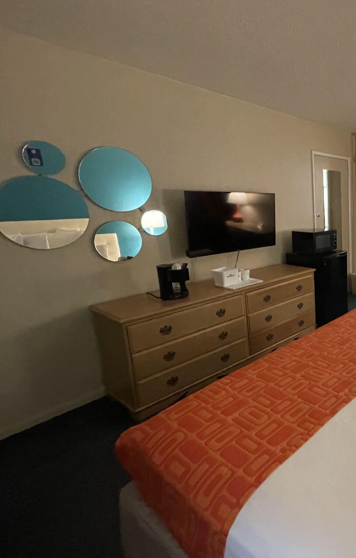 Howard Johnson By Wyndham Hotel