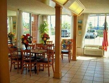 Howard Johnson By Wyndham Hotel *