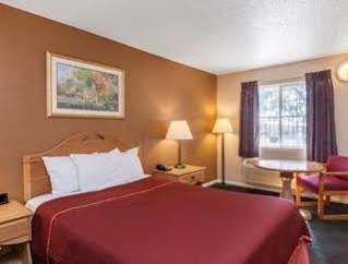 Howard Johnson By Wyndham Hotel